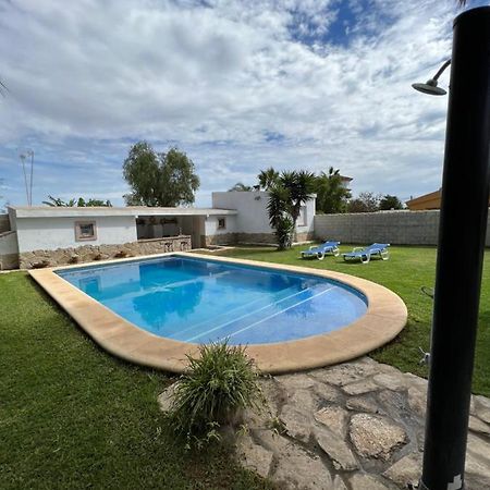 Chalet En La Barrosa, Piscina+Bbq+Grifo De Cerveza Chiclana de la Frontera Eksteriør bilde